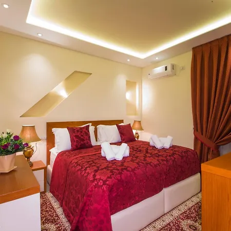 Tako - Hotel Tirana