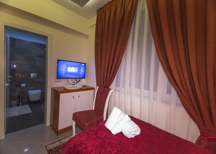 Tako - Ξενοδοχείο *