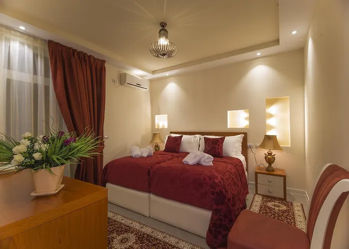 Tako - * Τίρανα