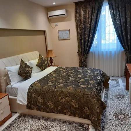 Tako - Otel Tiran